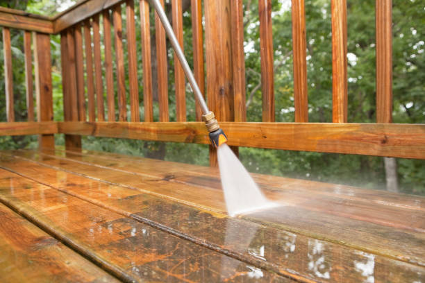 Best Deck Cleaning Services  in Westbury, NY