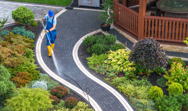 Best Deck Pressure Washing  in Westbury, NY